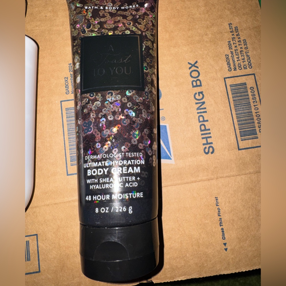 Bath and Body A Toast to You Body Cream - Picture 1 of 4